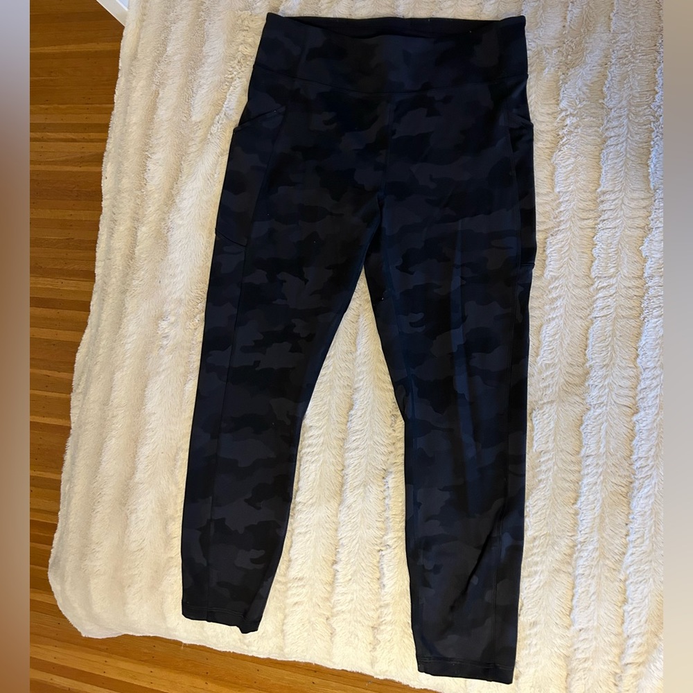 Women’s lululemon camouflage leggings size 12